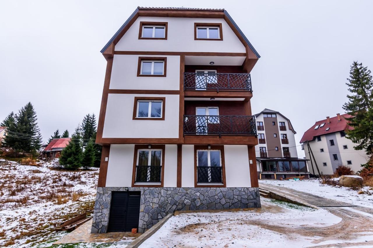 Apartmani “Lazar” I “Lena” كوباونيك المظهر الخارجي الصورة