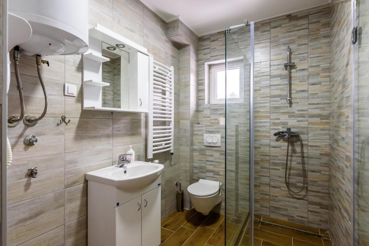 Apartmani “Lazar” I “Lena” كوباونيك المظهر الخارجي الصورة